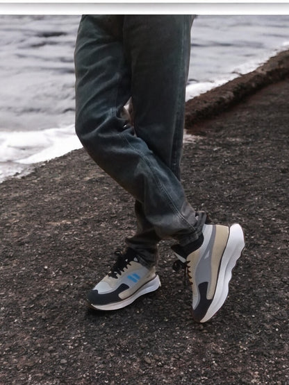 Aces Stride Runner Beige