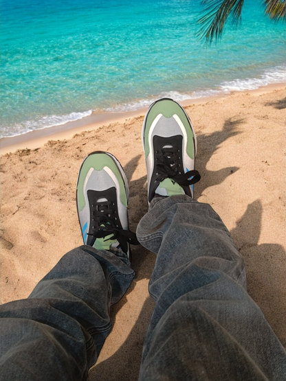 Aces Stride Runner Green
